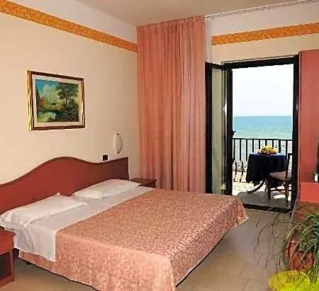 Panorama Del Golfo Hotel 3*